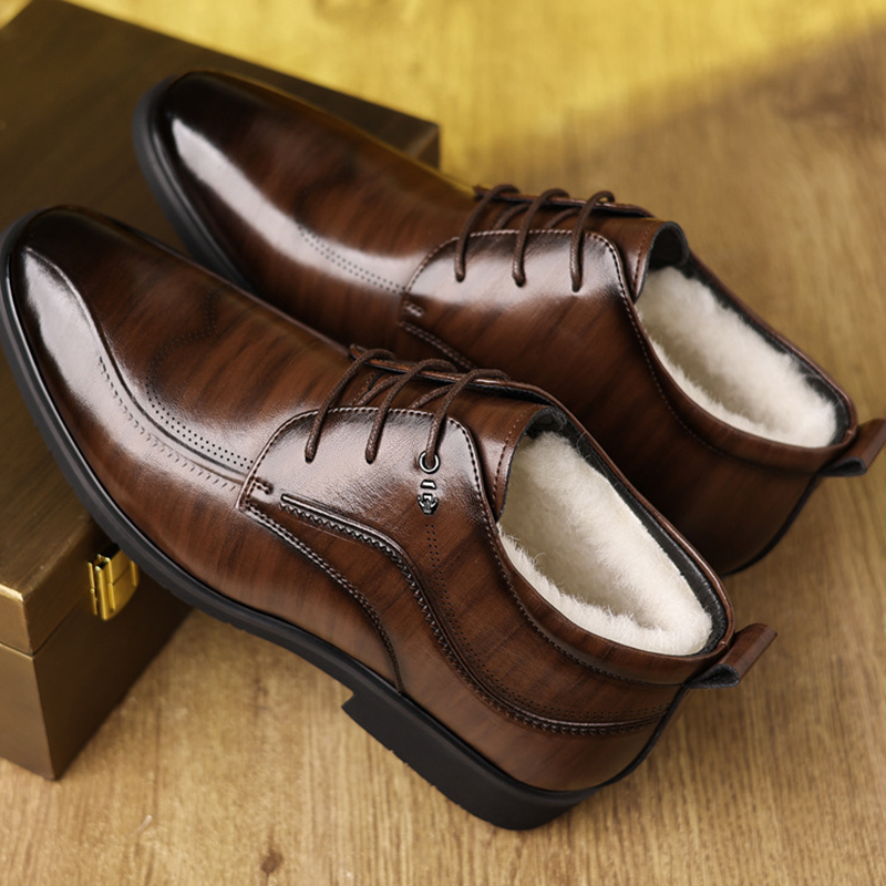 ผู้ชายรองเท้าหนังฤดูหนาวกํามะห - Men Formal Wear With Boots บทวิจารณ์และราคา